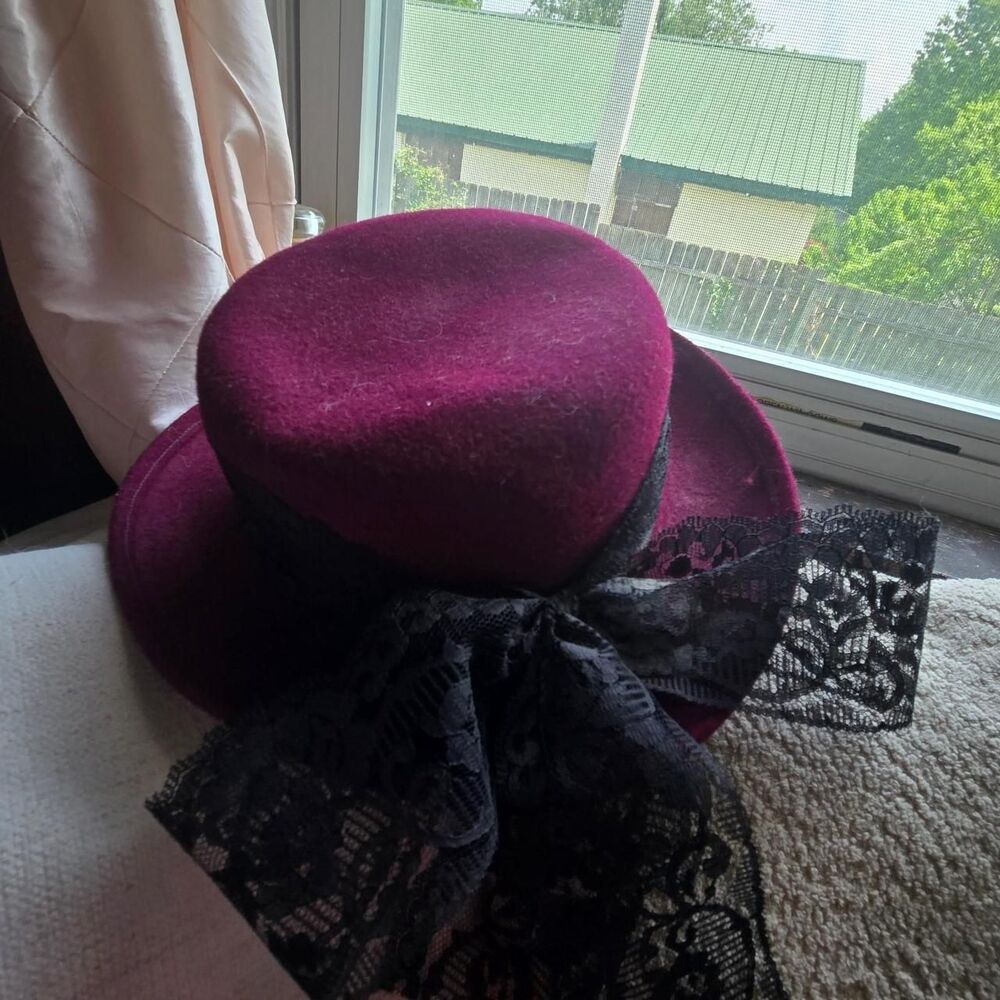 Vintage 90s Women's Hat